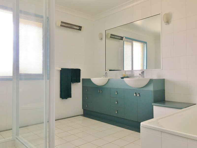 9 Wattle Street, Kingaroy QLD 4610