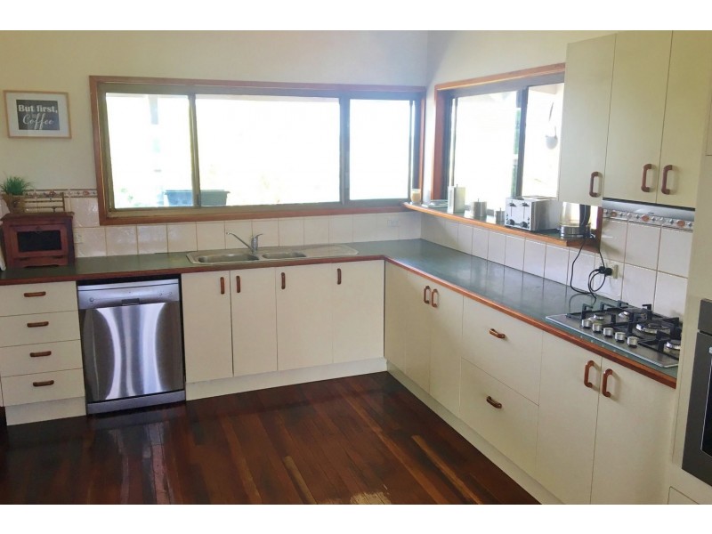 62 Muir Drive, Nanango QLD 4615