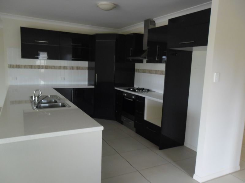 6-8 Peregrine Drive, Kingaroy QLD 4610