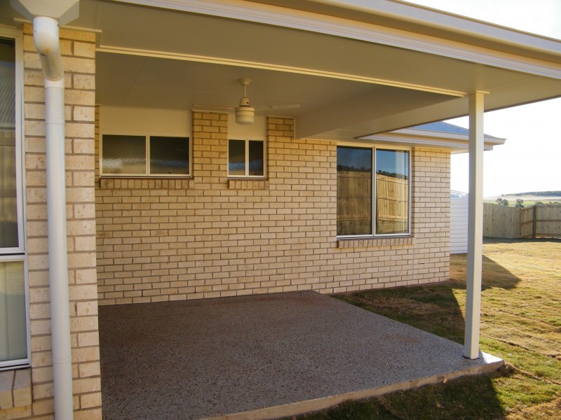 60 Frangipani Drive, Kingaroy QLD 4610