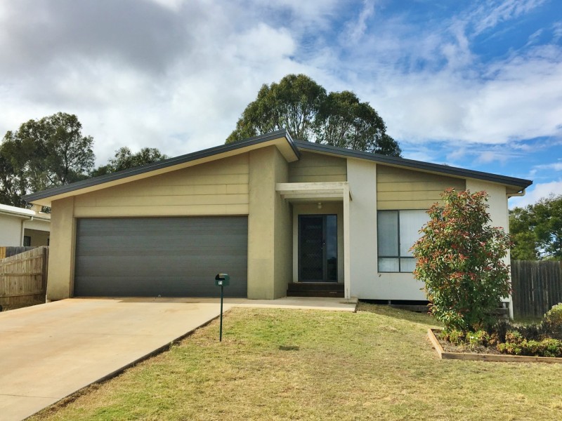 71 Buckingham Street, Kingaroy QLD 4610