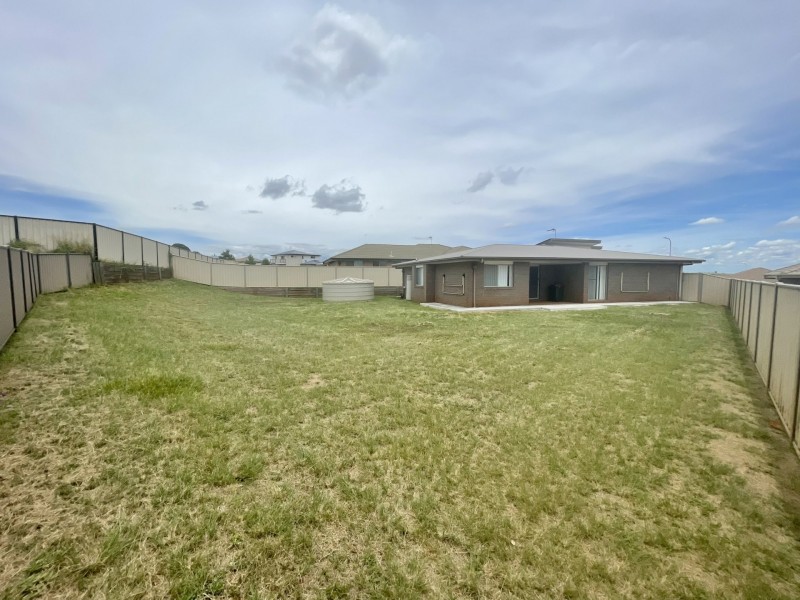 14 Casuarina Street, Kingaroy QLD 4610