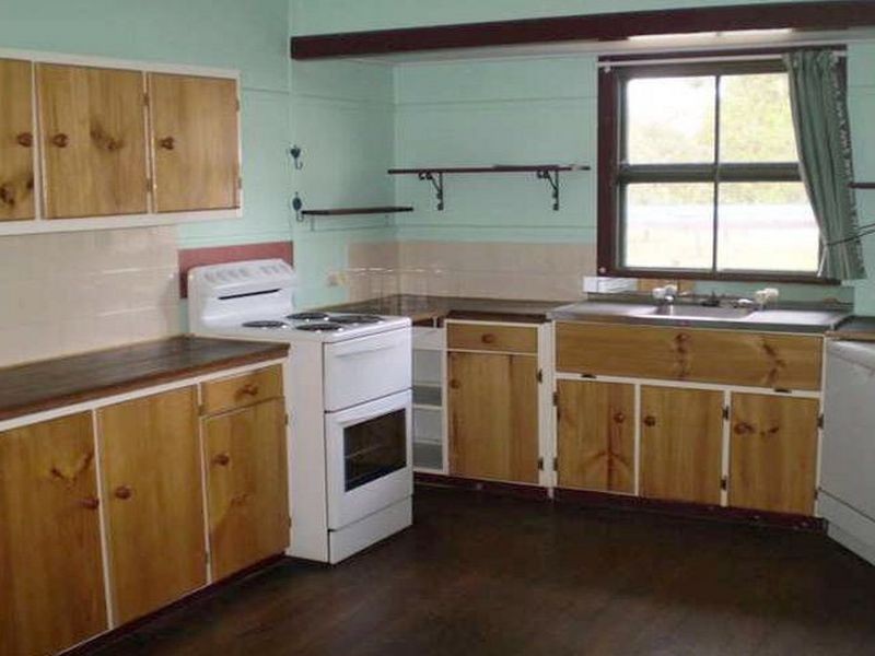 1 Clark Close, Kingaroy QLD 4610