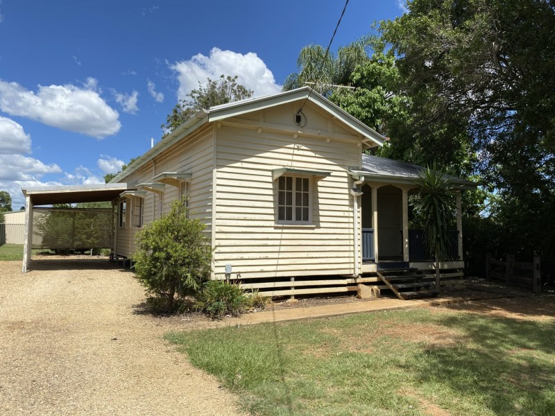 6 Norman Street, Kingaroy QLD 4610