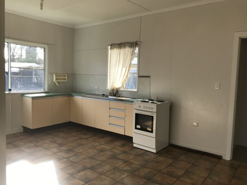 40 James Street, Kingaroy QLD 4610
