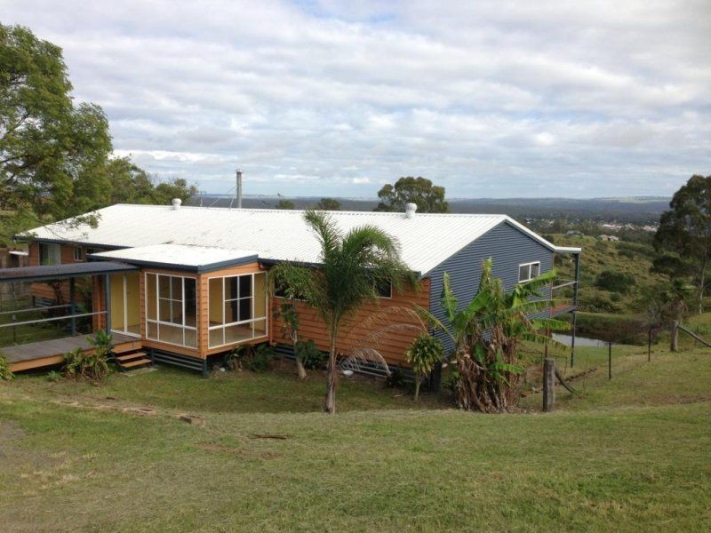 42 Hicken Way, Nanango QLD 4615