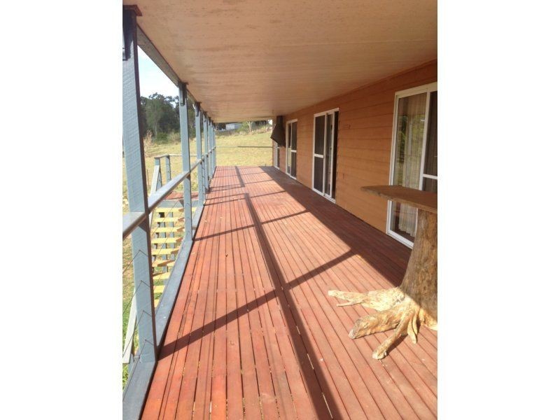 42 Hicken Way, Nanango QLD 4615