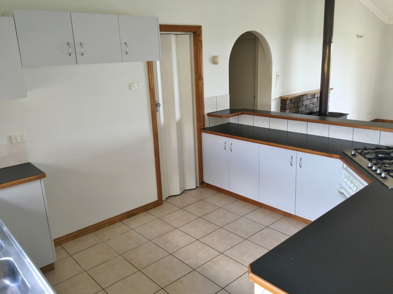 42 Hicken Way, Nanango QLD 4615