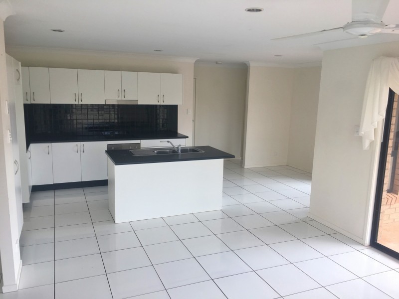 4 Lara Court, Kingaroy QLD 4610