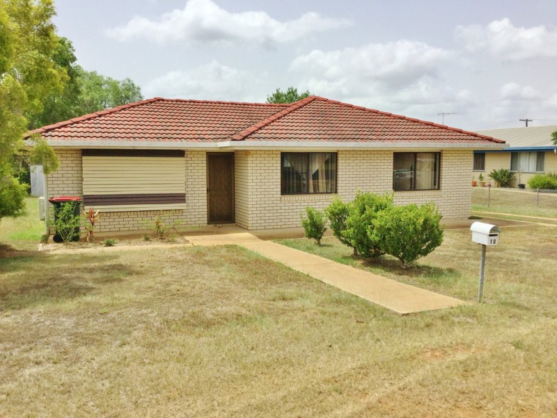 12 Windsor Circle, Kingaroy QLD 4610
