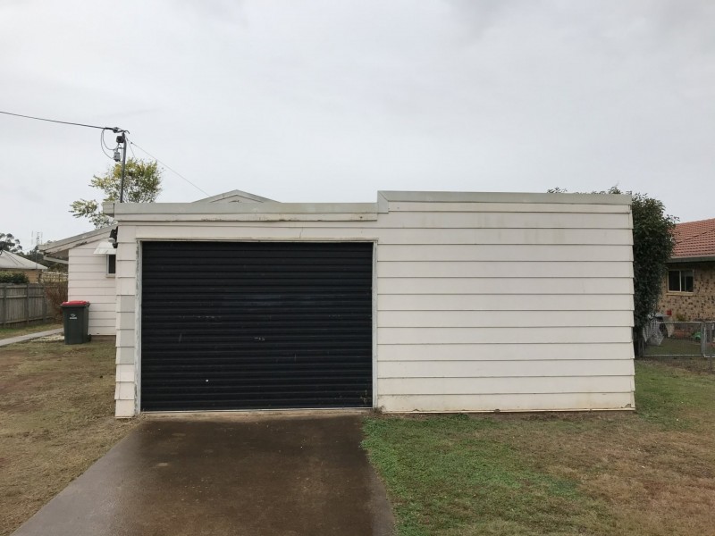 20 Windsor Circle, Kingaroy QLD 4610