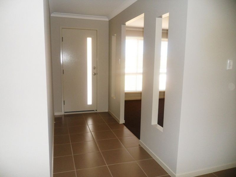 30-32 Premier Drive, Kingaroy QLD 4610