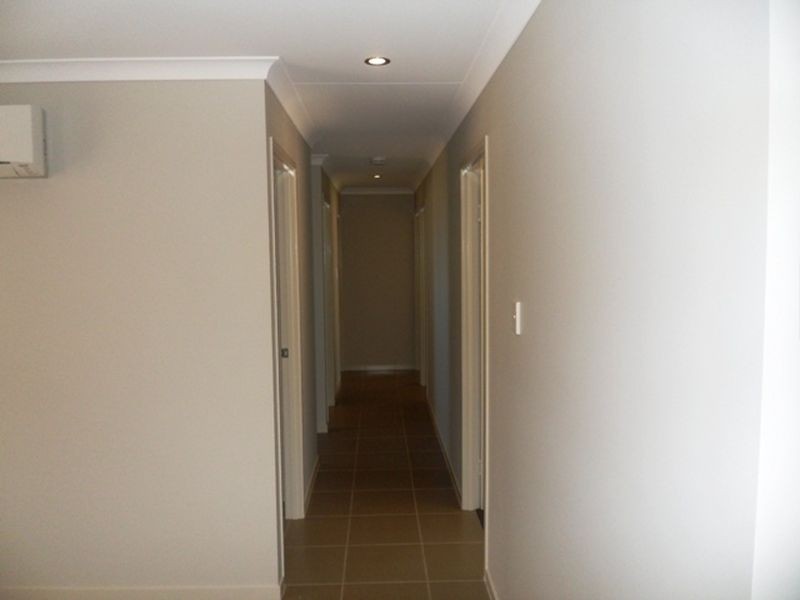 30-32 Premier Drive, Kingaroy QLD 4610