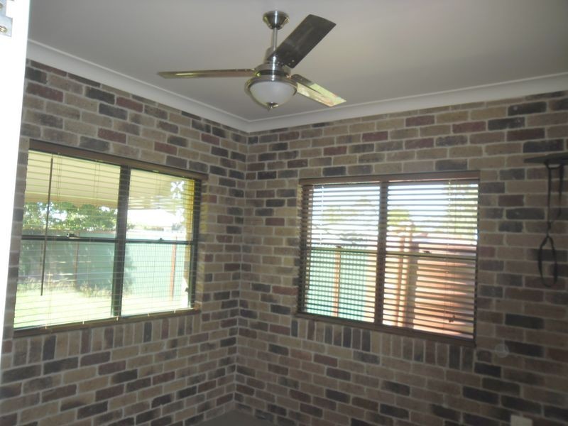 Unit 2/36 Walter Road, Kingaroy QLD 4610