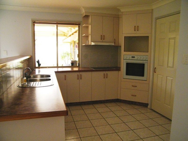 8 Wattle Street, Kingaroy QLD 4610