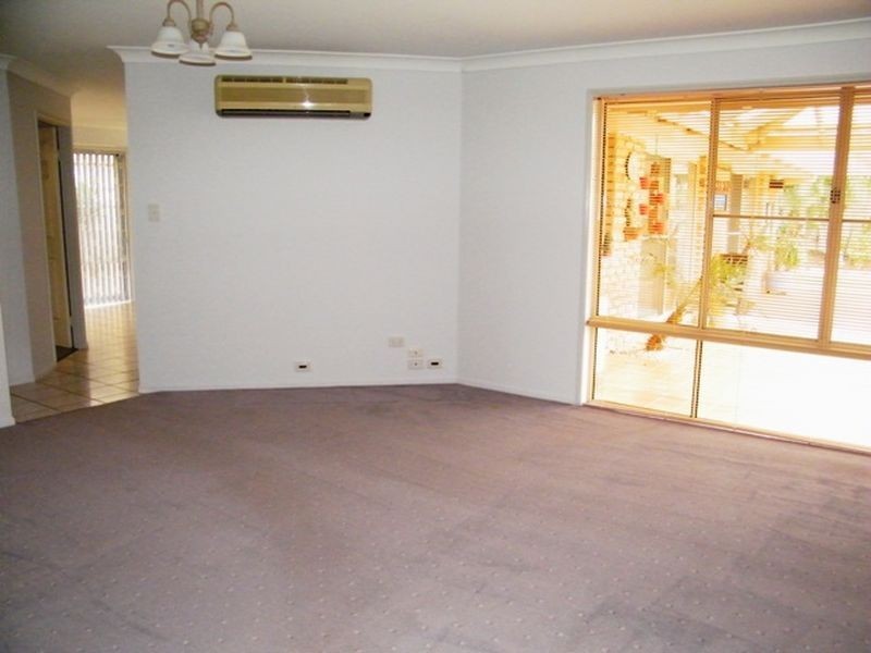 8 Wattle Street, Kingaroy QLD 4610