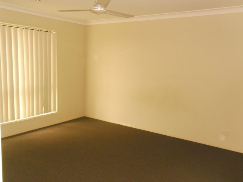 27 Banksia Drive, Kingaroy QLD 4610