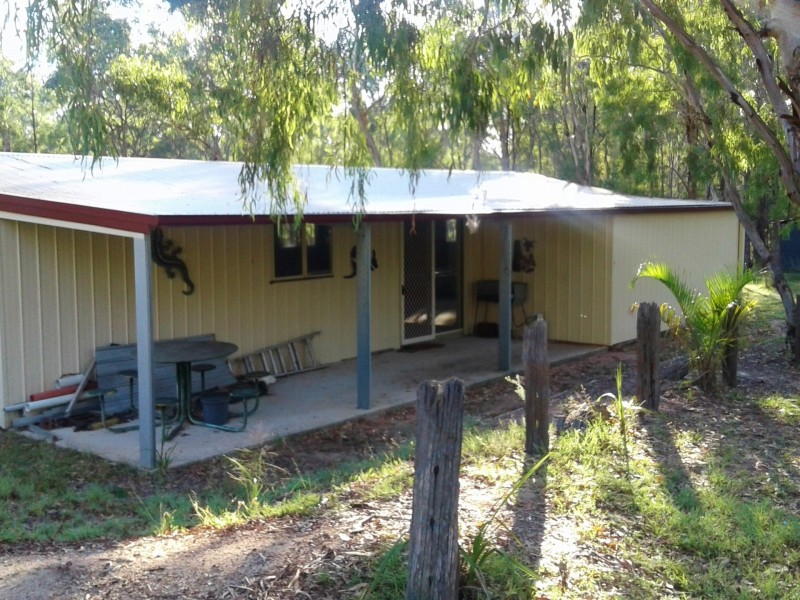 520 Shellytop Road, Durong QLD 4610