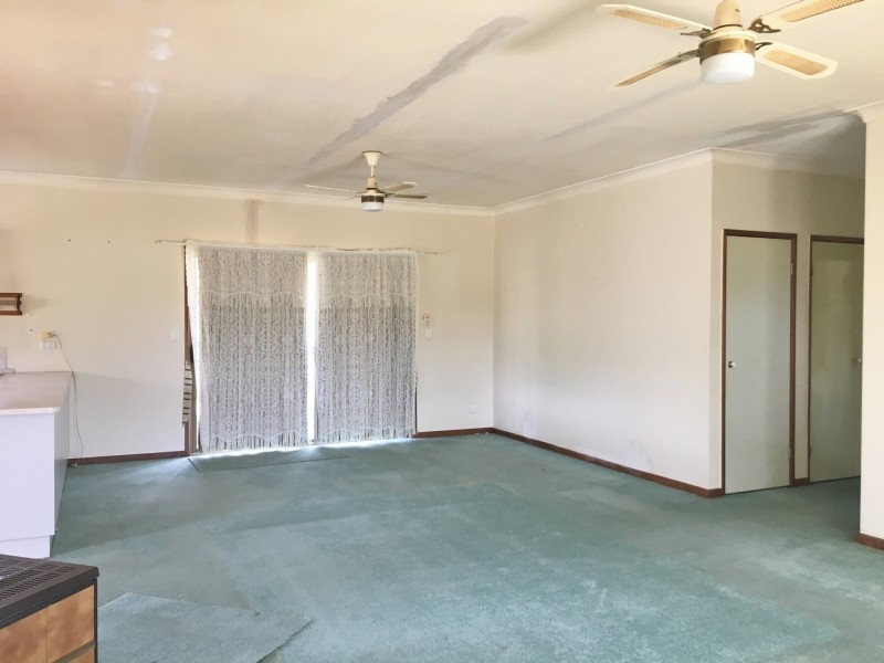 46 Hilltop Drive, Ellesmere QLD 4610