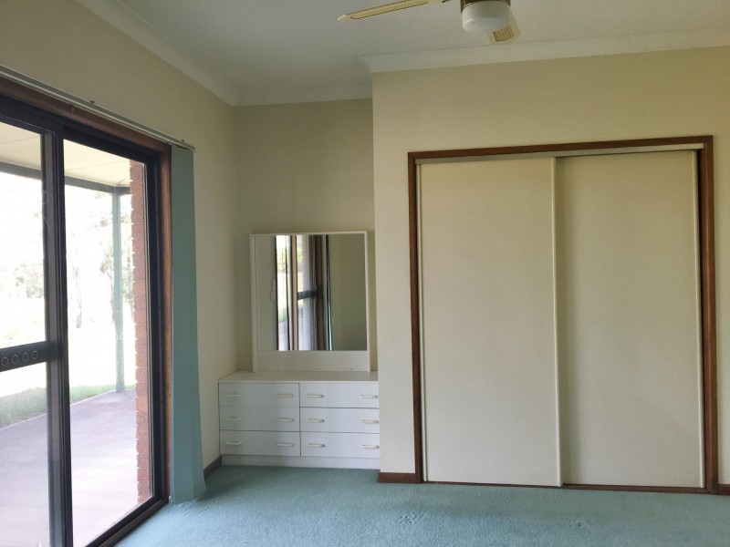 46 Hilltop Drive, Ellesmere QLD 4610