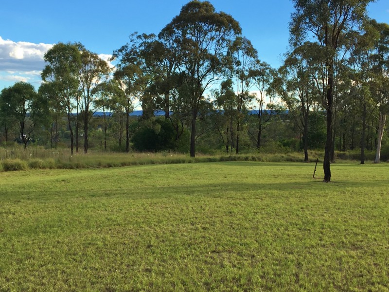 46 Hilltop Drive, Ellesmere QLD 4610