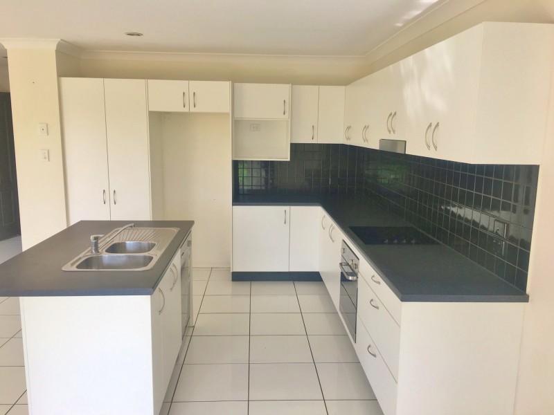 4 Lara Court, Kingaroy QLD 4610