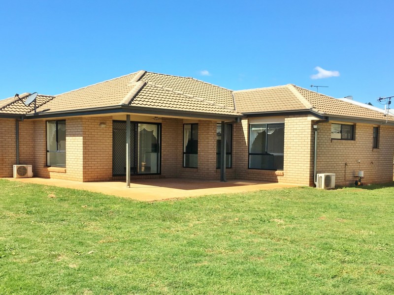 4 Lara Court, Kingaroy QLD 4610