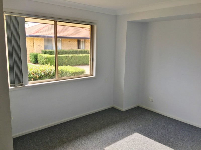 Unit 4/32-34 James Street, Kingaroy QLD 4610