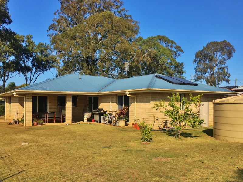 8 West Street, Kingaroy QLD 4610