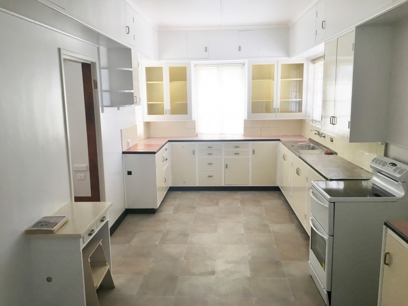 70 Bramston Street, Wondai QLD 4606