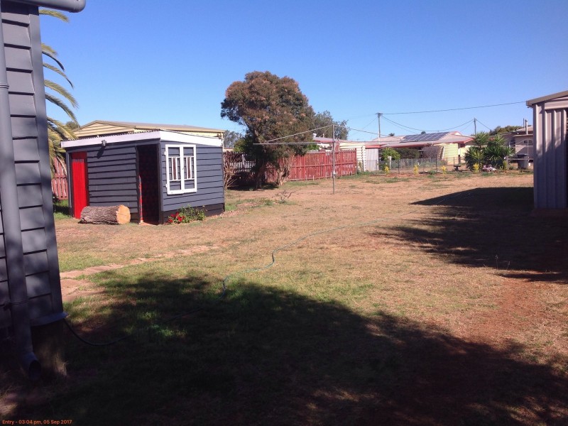 7 Jean Street, Kingaroy QLD 4610