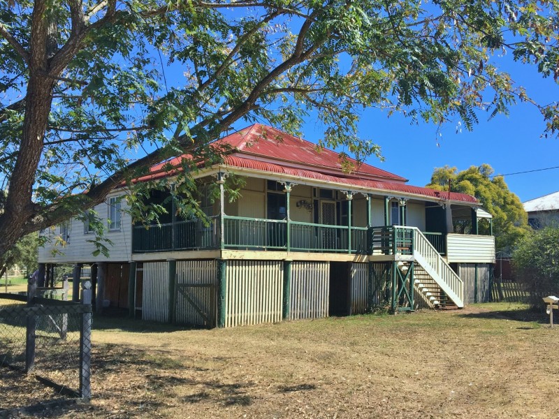 33 Belle Street, Kingaroy QLD 4610