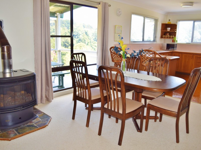 49 Bowerbird Lane, Bunya Mountains QLD 4405