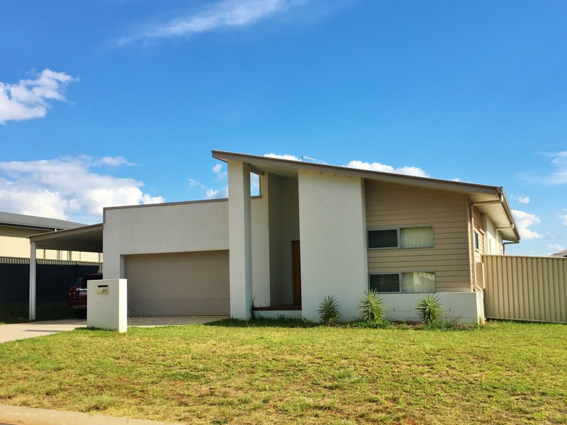 26 Darryl Crescent, Kingaroy QLD 4610
