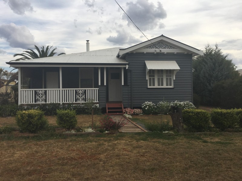 7 Jean Street, Kingaroy QLD 4610