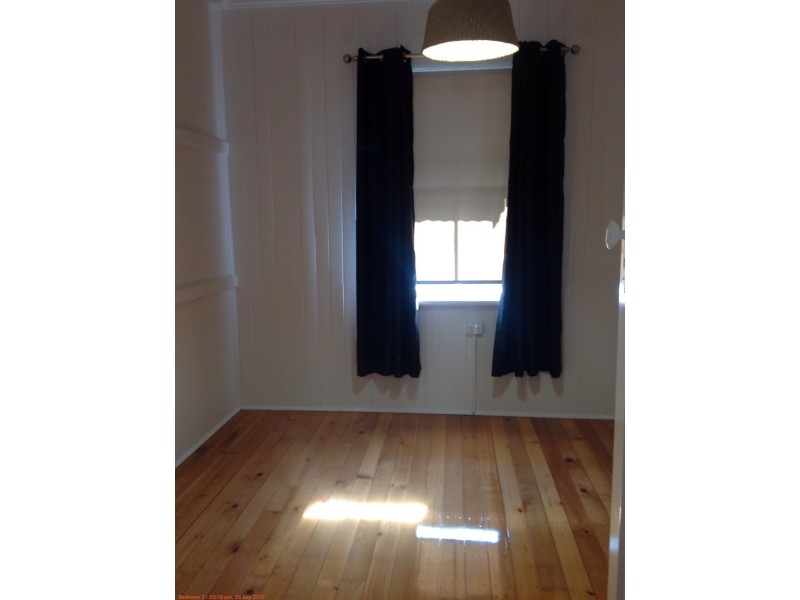 7 Jean Street, Kingaroy QLD 4610