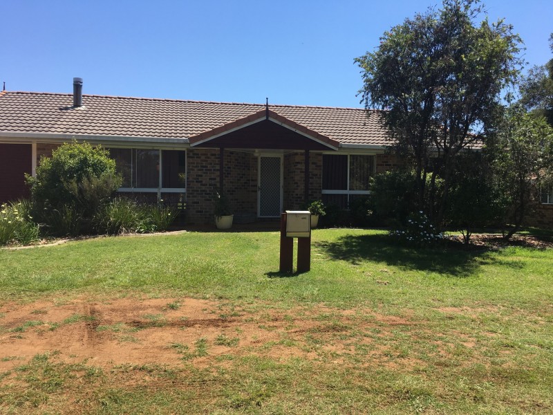 24 Kurtellen Crescent, Kingaroy QLD 4610