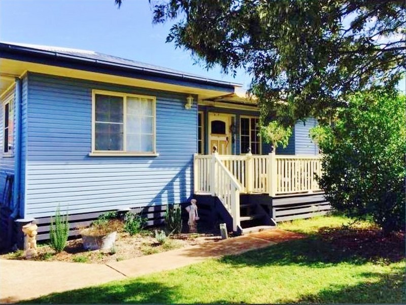 27 Norman Street, Kingaroy QLD 4610