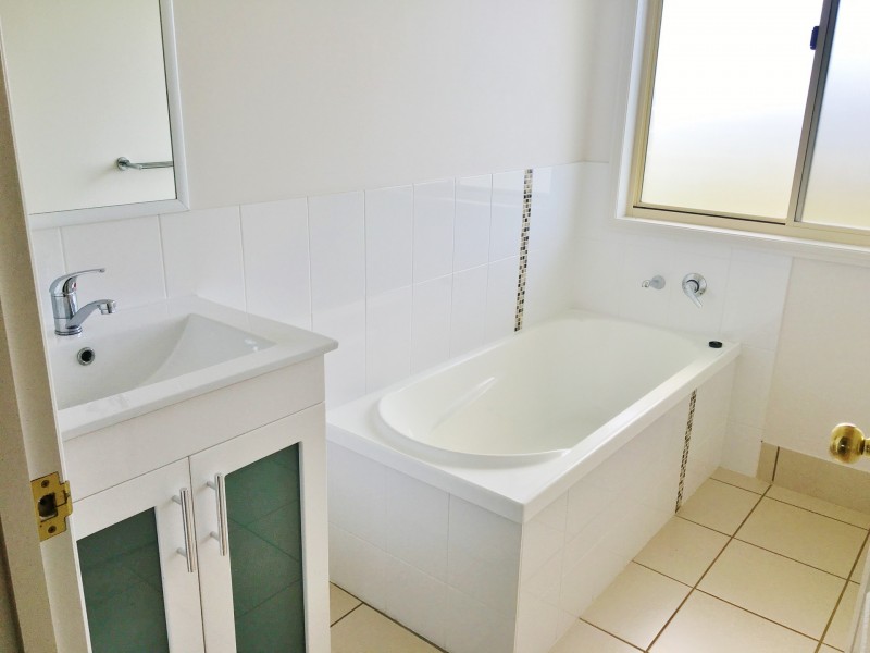 3 Tivoli Drive, Kingaroy QLD 4610