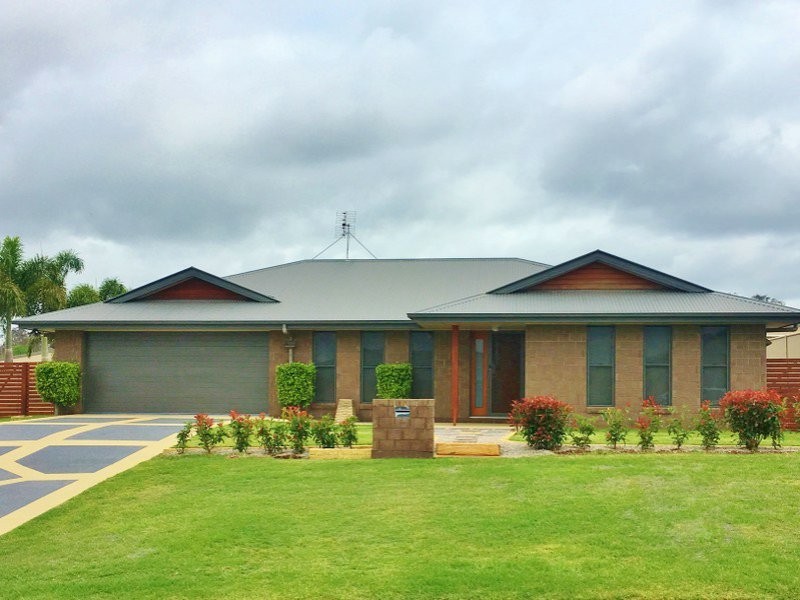 4 Darryl Crescent, Kingaroy QLD 4610