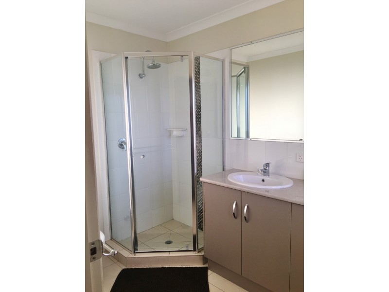 17 Bridgeman Parade, Kingaroy QLD 4610
