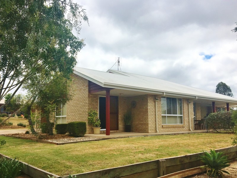 2 Pine Court, Kingaroy QLD 4610