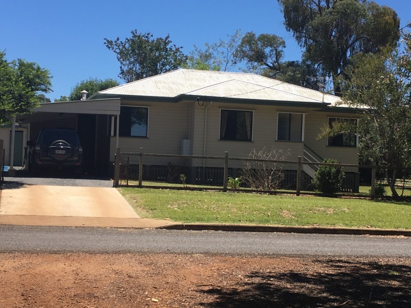 31 First Ave, Kingaroy QLD 4610