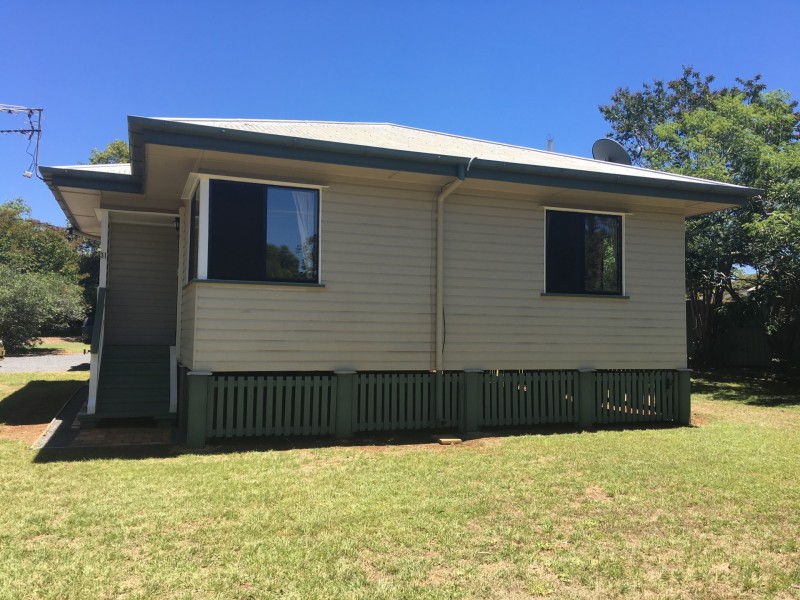 31 First Ave, Kingaroy QLD 4610