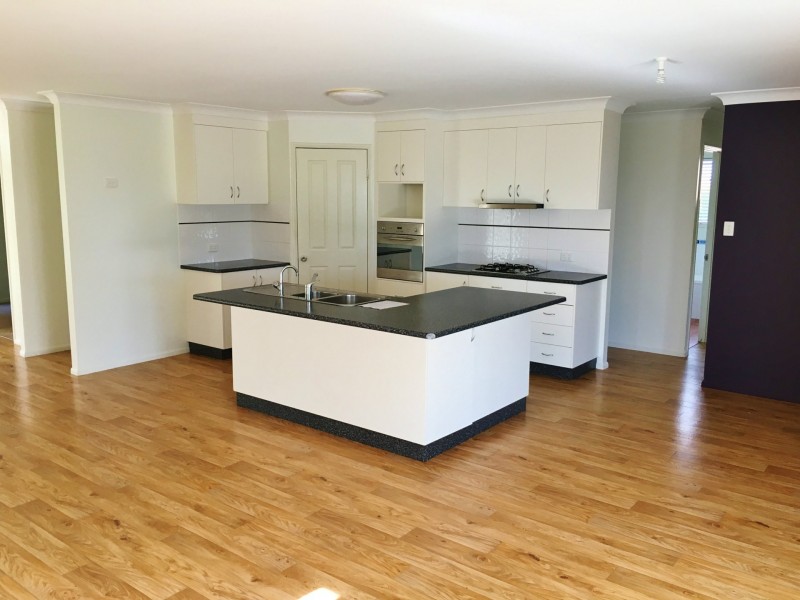 41 Adermann Drive, Kingaroy QLD 4610