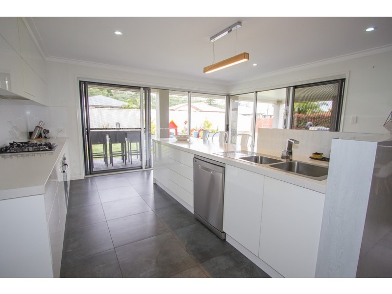 13 Nobby Way, Kingaroy QLD 4610