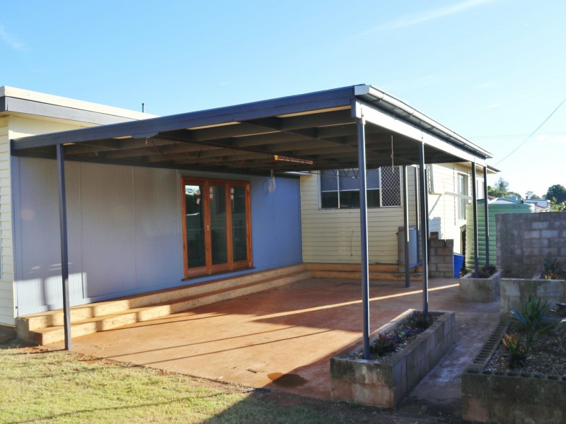15 Reservior Street, Kingaroy QLD 4610