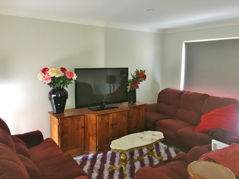 11 Lord Street, Memerambi QLD 4610