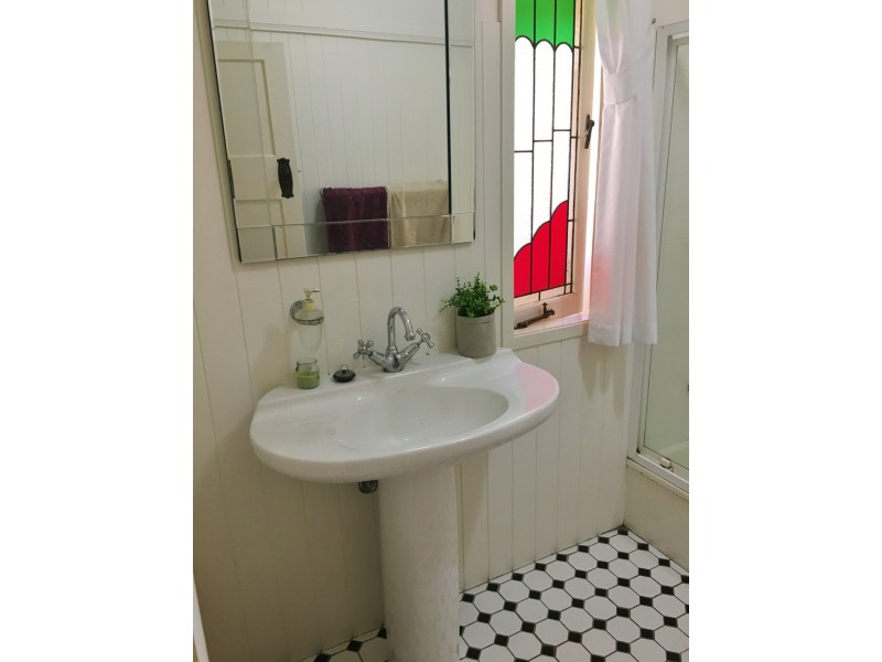 42 Edward Street, Kingaroy QLD 4610