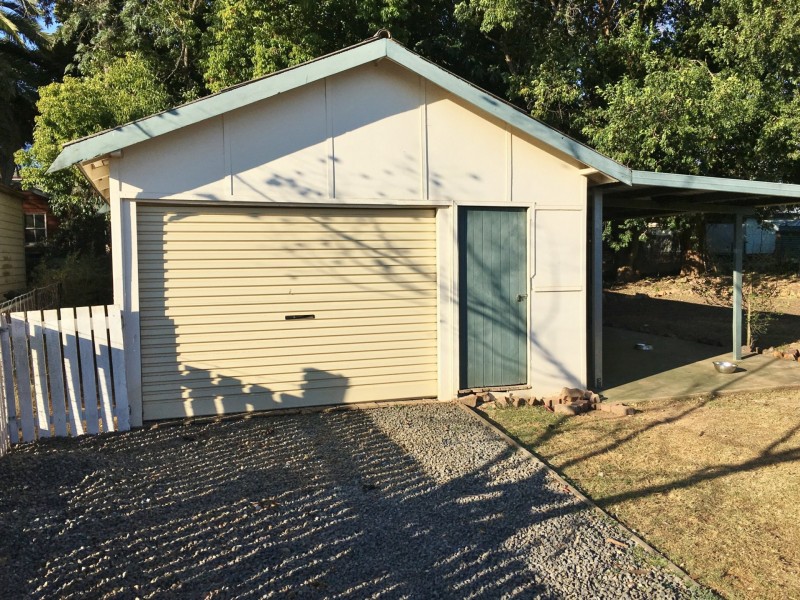 42 Edward Street, Kingaroy QLD 4610